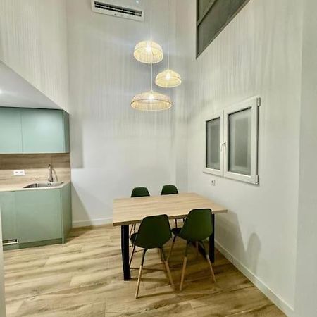 Gran Apartamento A Pie De Calle Валенсия Екстериор снимка