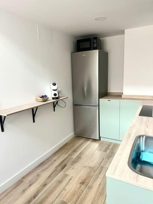 Gran Apartamento A Pie De Calle Валенсия Екстериор снимка