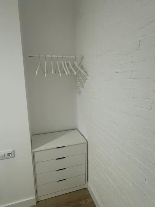 Gran Apartamento A Pie De Calle Валенсия Екстериор снимка